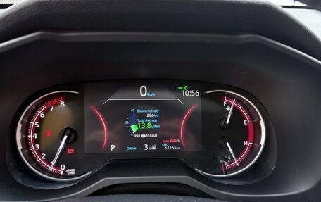 Toyota RAV4, 2021 год, 3 950 000 рублей, 11 фотография