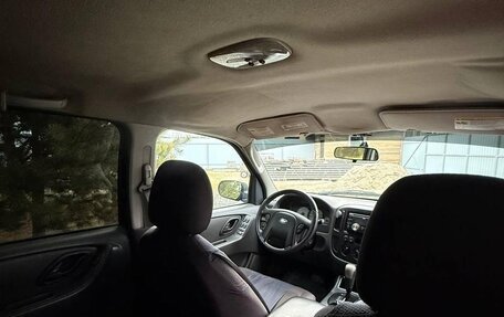 Ford Escape II, 2004 год, 400 000 рублей, 29 фотография