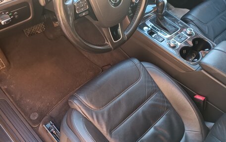 Volkswagen Touareg III, 2017 год, 2 850 000 рублей, 9 фотография