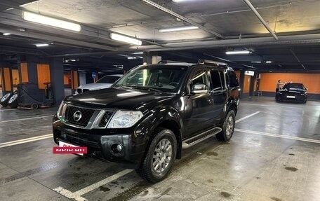 Nissan Pathfinder, 2011 год, 1 950 000 рублей, 2 фотография