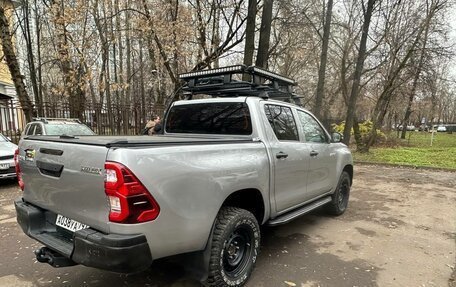 Toyota Hilux VIII, 2018 год, 3 890 000 рублей, 8 фотография