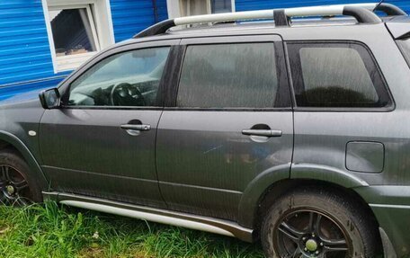 Mitsubishi Outlander III рестайлинг 3, 2007 год, 800 000 рублей, 7 фотография