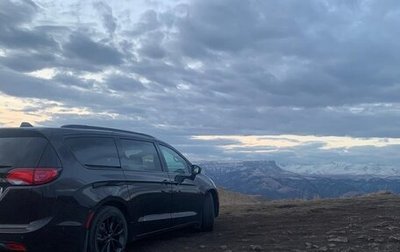Chrysler Pacifica (RU), 2019 год, 5 500 000 рублей, 1 фотография