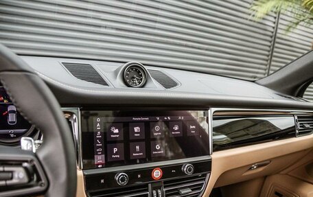 Porsche Macan I рестайлинг, 2025 год, 13 399 047 рублей, 15 фотография