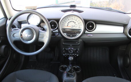 MINI Hatch, 2011 год, 915 000 рублей, 9 фотография