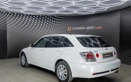 Toyota Altezza, 2003 год, 696 000 рублей, 4 фотография