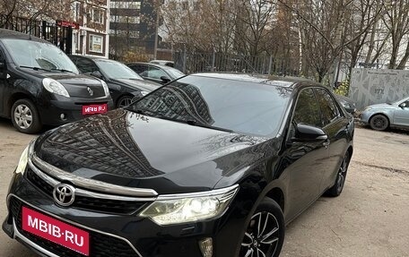 Toyota Camry, 2016 год, 1 950 000 рублей, 1 фотография