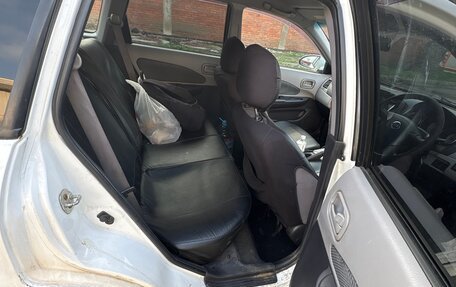 Nissan Wingroad III, 2002 год, 220 000 рублей, 8 фотография