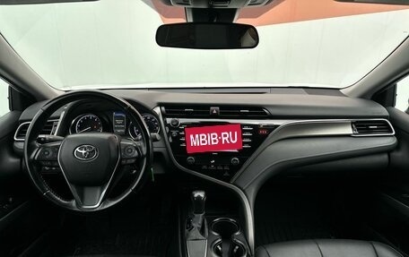 Toyota Camry, 2020 год, 2 550 000 рублей, 7 фотография
