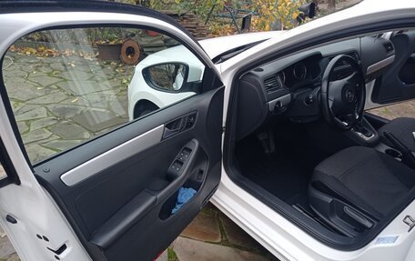 Volkswagen Jetta VI, 2012 год, 1 340 000 рублей, 14 фотография