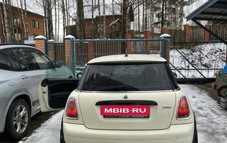 MINI Hatch, 2010 год, 750 000 рублей, 3 фотография