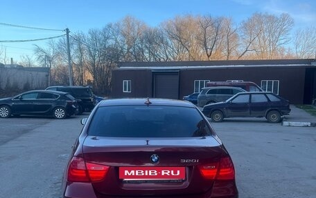 BMW 3 серия, 2011 год, 950 000 рублей, 3 фотография