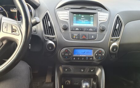 Hyundai ix35 I рестайлинг, 2014 год, 1 400 000 рублей, 8 фотография