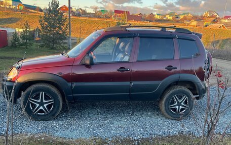 Chevrolet Niva I рестайлинг, 2003 год, 260 000 рублей, 6 фотография