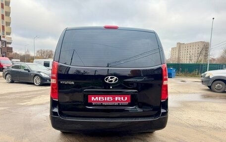 Hyundai H-1 II рестайлинг, 2008 год, 1 095 000 рублей, 10 фотография