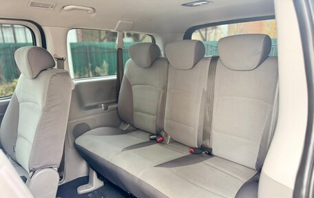 Hyundai H-1 II рестайлинг, 2008 год, 1 095 000 рублей, 23 фотография