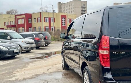 Hyundai H-1 II рестайлинг, 2008 год, 1 095 000 рублей, 32 фотография