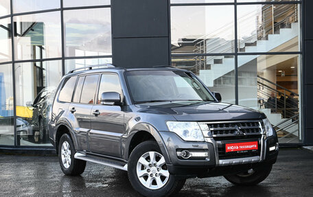 Mitsubishi Pajero IV, 2014 год, 2 940 000 рублей, 3 фотография