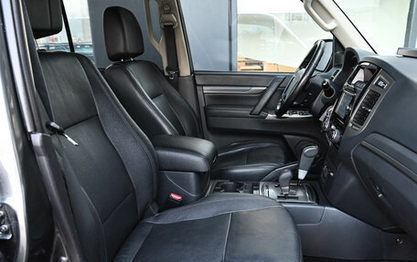 Mitsubishi Pajero IV, 2014 год, 2 940 000 рублей, 11 фотография