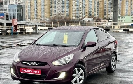 Hyundai Solaris II рестайлинг, 2011 год, 729 000 рублей, 1 фотография