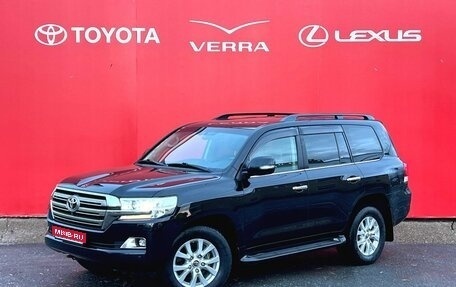 Toyota Land Cruiser 200, 2020 год, 8 200 000 рублей, 1 фотография