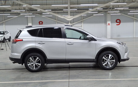 Toyota RAV4, 2019 год, 2 699 000 рублей, 4 фотография