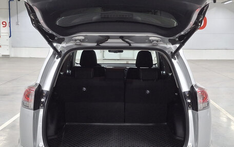 Toyota RAV4, 2019 год, 2 699 000 рублей, 10 фотография