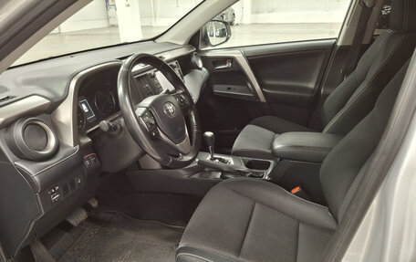 Toyota RAV4, 2019 год, 2 699 000 рублей, 16 фотография