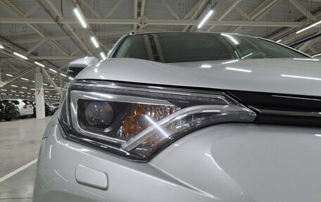 Toyota RAV4, 2019 год, 2 699 000 рублей, 17 фотография