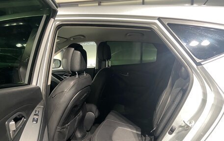 Hyundai ix35 I рестайлинг, 2015 год, 1 150 000 рублей, 13 фотография