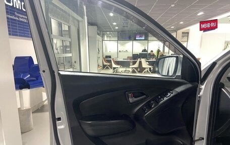 Hyundai ix35 I рестайлинг, 2015 год, 1 150 000 рублей, 14 фотография