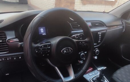 KIA Rio IV, 2019 год, 1 350 000 рублей, 2 фотография