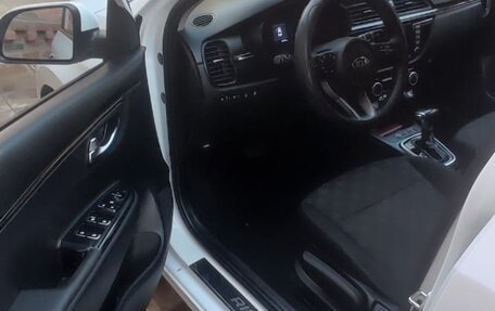 KIA Rio IV, 2019 год, 1 350 000 рублей, 7 фотография