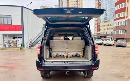 Toyota Sequoia II рестайлинг, 2002 год, 1 395 000 рублей, 11 фотография