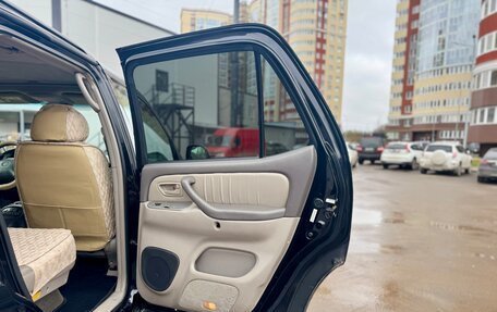 Toyota Sequoia II рестайлинг, 2002 год, 1 395 000 рублей, 16 фотография