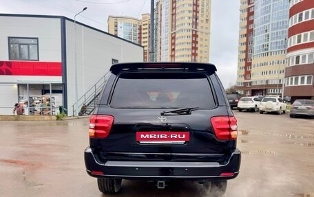 Toyota Sequoia II рестайлинг, 2002 год, 1 395 000 рублей, 9 фотография