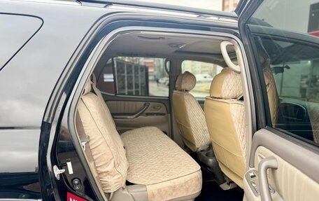 Toyota Sequoia II рестайлинг, 2002 год, 1 395 000 рублей, 17 фотография