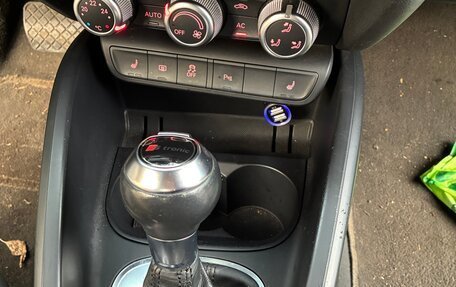 Audi A1, 2011 год, 999 999 рублей, 28 фотография