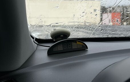 Hyundai Solaris II рестайлинг, 2011 год, 729 000 рублей, 28 фотография