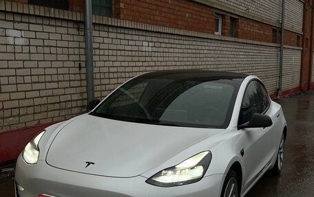 Tesla Model 3 I, 2021 год, 3 350 000 рублей, 2 фотография