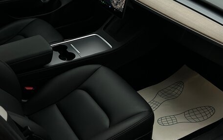 Tesla Model 3 I, 2021 год, 3 350 000 рублей, 21 фотография