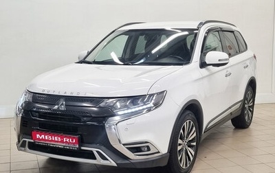 Mitsubishi Outlander III рестайлинг 3, 2022 год, 2 145 000 рублей, 1 фотография