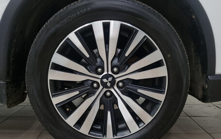 Mitsubishi Outlander III рестайлинг 3, 2022 год, 2 145 000 рублей, 15 фотография