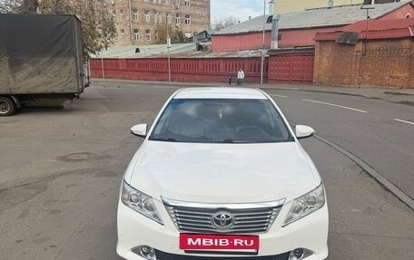 Toyota Camry, 2013 год, 1 450 000 рублей, 4 фотография