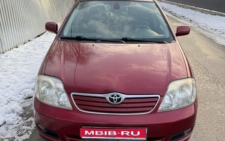 Toyota Corolla, 2004 год, 600 000 рублей, 1 фотография