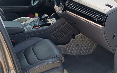 Volkswagen Touareg III, 2018 год, 4 800 000 рублей, 6 фотография