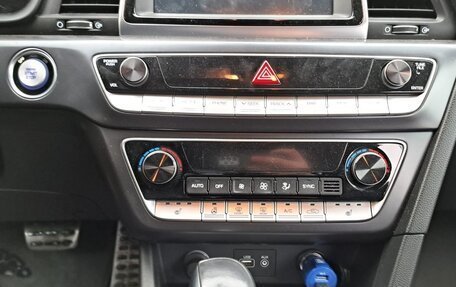 Hyundai Sonata VII, 2018 год, 1 670 000 рублей, 10 фотография