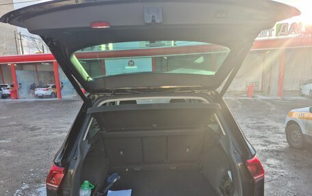 Volkswagen Tiguan II, 2019 год, 1 850 000 рублей, 3 фотография