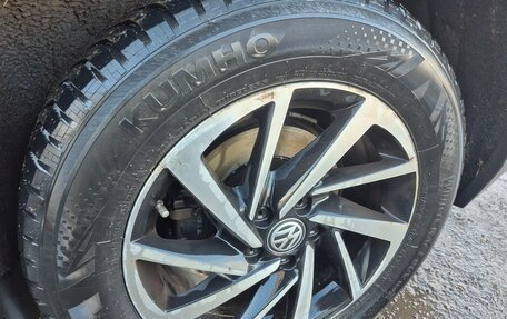 Volkswagen Tiguan II, 2019 год, 1 850 000 рублей, 2 фотография