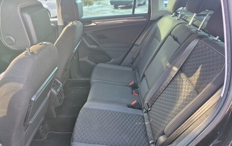 Volkswagen Tiguan II, 2019 год, 1 850 000 рублей, 4 фотография